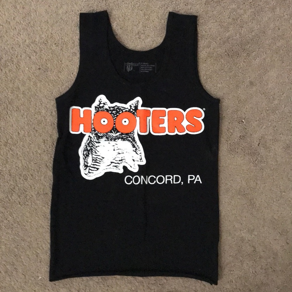 Hooters Black Tank Top